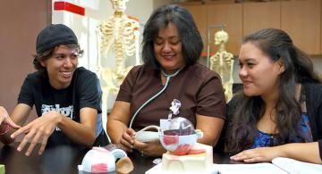 Encourage Lunalilo Scholars