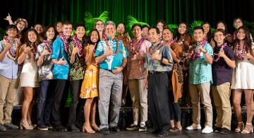 UH President David Lassner and UH Board of Regents Chair Benjamin Kudo with the 2019 Regents and Presidential Scholarship winners.